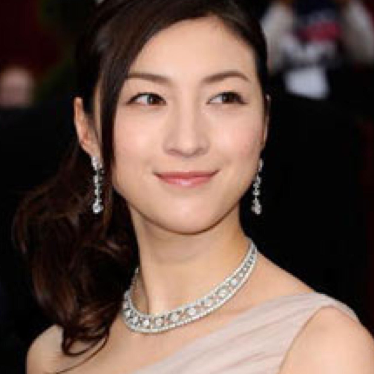 広末涼子 こんばんは 広末涼子です 非公式nr 俳優 女優nr大歓迎 今は気分でリーガルハイの別府判事です 普段は冷たくないので よろしくお願いしますね 微笑み Rtしたnrさんで気になった人お迎え 拡散希望 Http T Co Klyngjxkd7