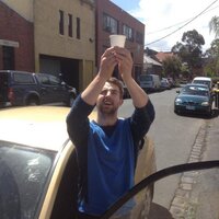 Hugh (@hughkellyona) Twitter profile photo