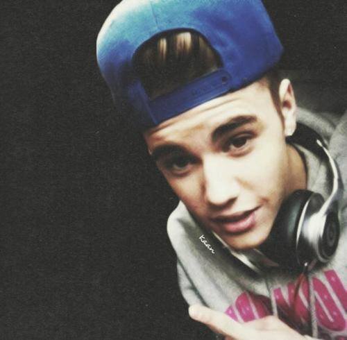 @Nurkaradeniz5 'in yedeği  Justin follow me pls