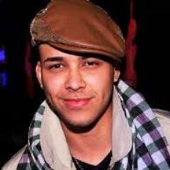 Official Twitter Page 'Live Life Smiling'