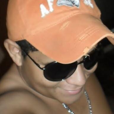 Nem Choro Por  Quem Me Deixa Nem Abandono Quem Me Quer..