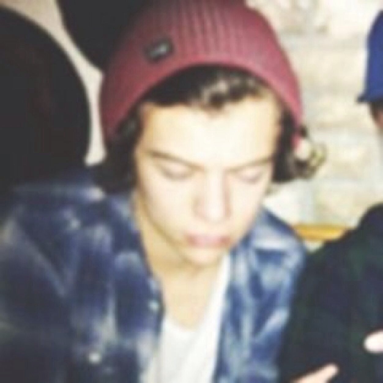 dont follow this account, follow @shaggystyles instead please :D