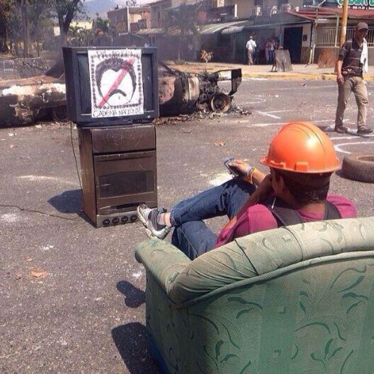 Cuenta Oficial de los Gochos Arrechos contra @Nicolasmaduro