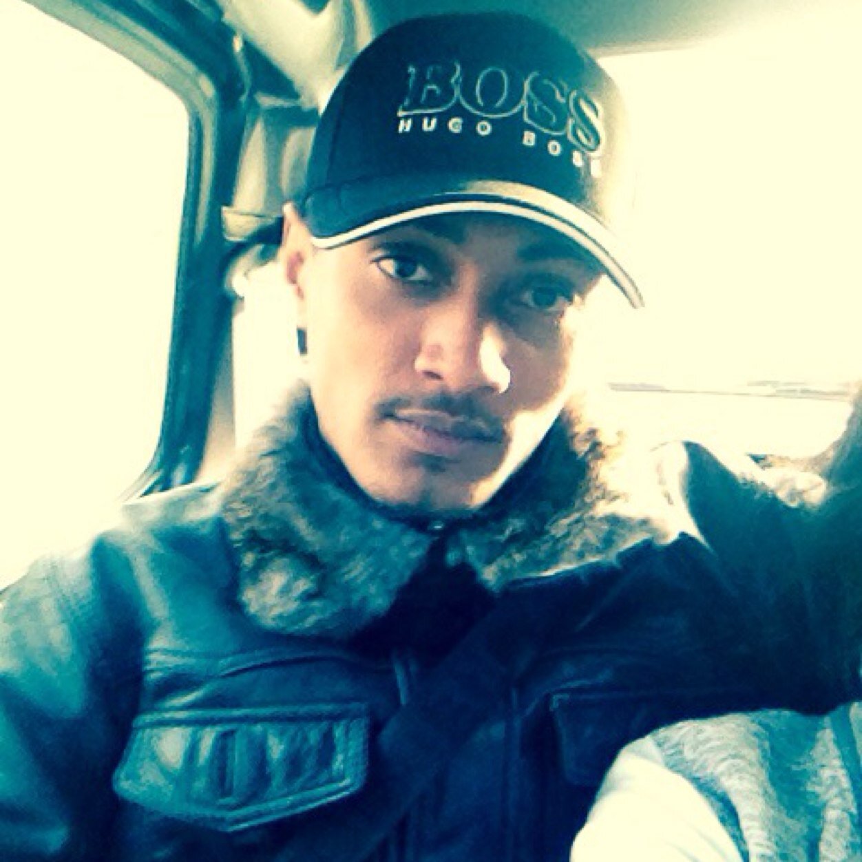 AleykoumSalah's profile picture. JSUIS COMME LE SOLEIL ET LA LUNE ON M'VOIT SANS JAMAIS M'ATTEINDRE