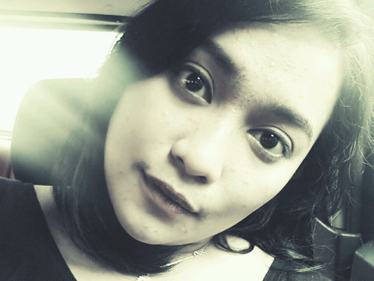 always and forever will be daddy's lil girl. Hate hyprocites. Lovable.
