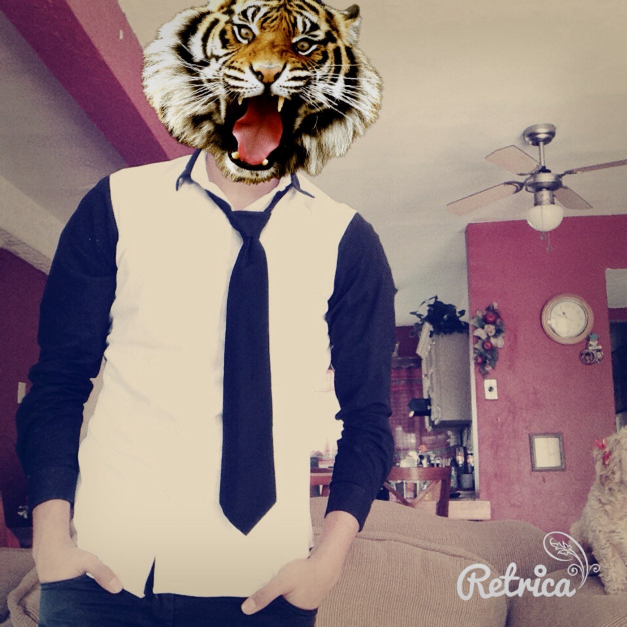 Facebook: Angel Villegas Instagram:@angelvillesca