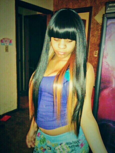 LiickMY__Tweets's profile picture. If You Made My Button Blue, You Mine As Well Make My Best Friends Button Blue Too....@LinaLaflare_  , @x_renaa  & @IamMilah_ .