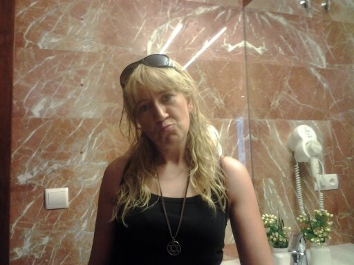 MecaTeresa's profile picture. La música enamora mi alma y la lectura me hace suspirar,