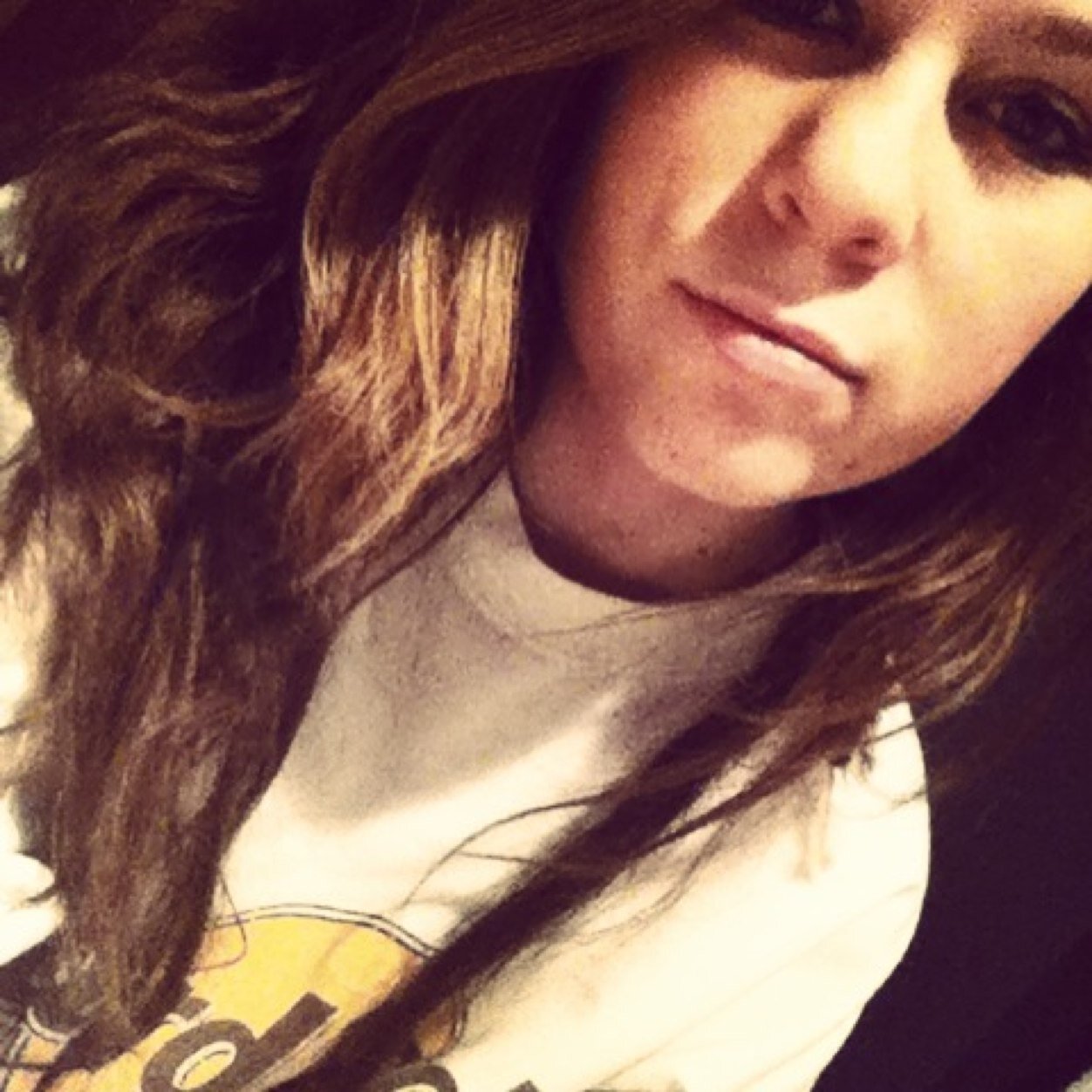 Just a girl who loves smoking weed✌ One love. ❤ #marijuana #stonerlove #prettypotheads #highsociety