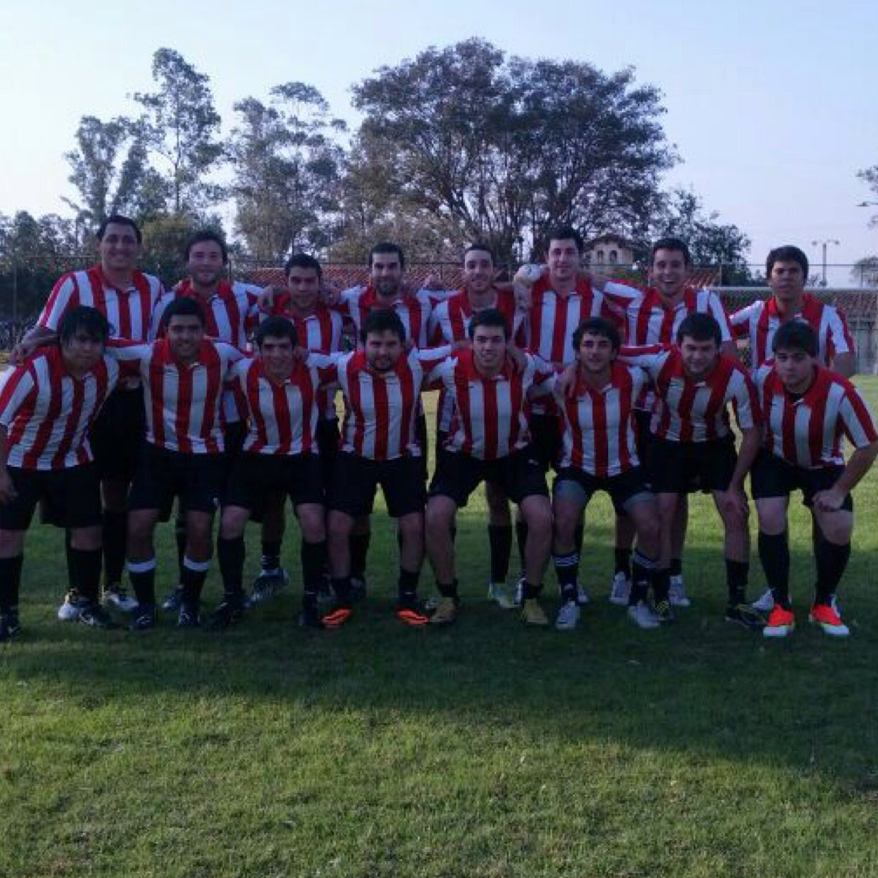 InterExa2008's profile picture. Garra, mucho huevo y fútbol. La que nunca deja de correr, y por sobre todo, la que nunca deja de chupar. La 2008, king of proms.