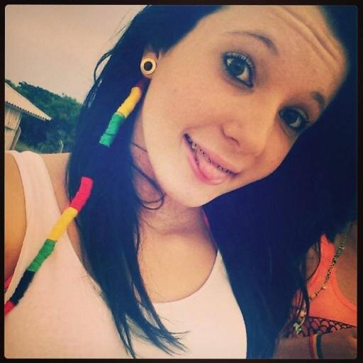 Eai, to aqui pra dizer que em pouco tempo, se tornou perte de mim, se precisar to aqui anjooo 33/ @_VAGABUNDONAT0