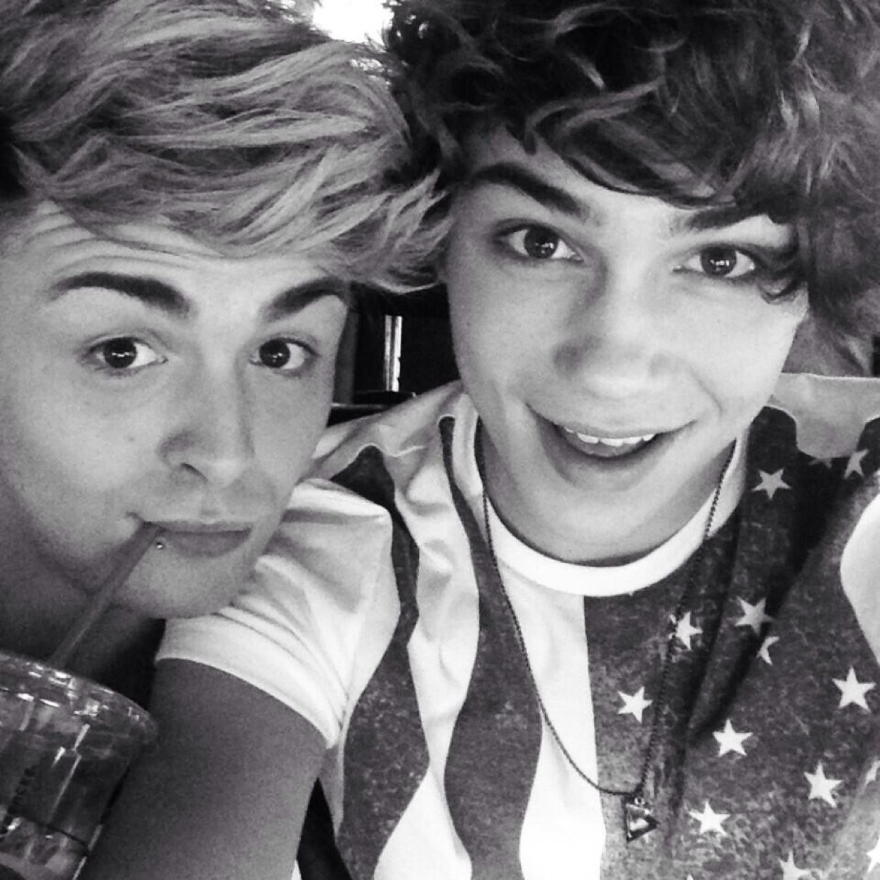 Give my friend tayyibah a follow because she's such an amazing person and I love her to bits - @SamTompkinsUK