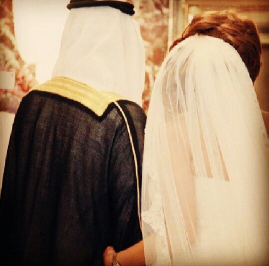 ‏خطابه اجمع راسين بالحلال كبيره في السن ولي في هذا المجال 14 سنه الله لايسامح من يتلاعب بي