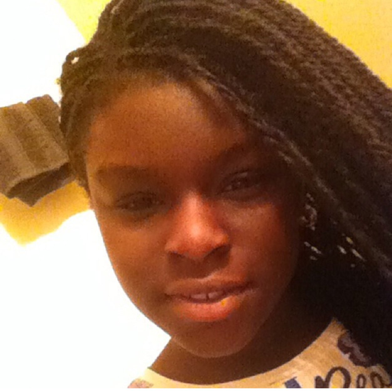Hey! Follow my Instagram kari_is_me...kik im_bussin_123.......Single.......Follow me i do that same........I love Team Quez hes cute