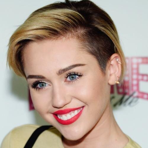 “Nessuno può farti più male di quello che fai tu a te stesso.” @MileyCyrus♡♡ #Iloveyou♡ #Smilers♡ 05102013♡