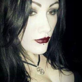 Nikki_Close's profile picture. SFX &Makeup Student- Massage Therapist- Photographer- Seamstress-Mother- Obsessed with all things elven and fantasy https://t.co/LwrfOMY5JU