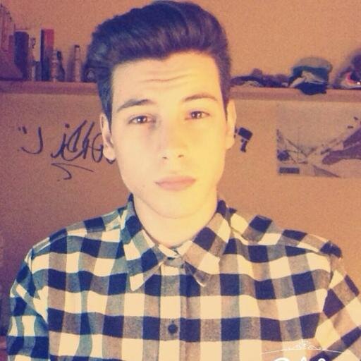 eljefedelpary's profile picture. 