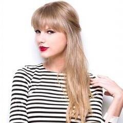 i'm just a girl that obsessed  with Taylor Swift and Valentino Rossi