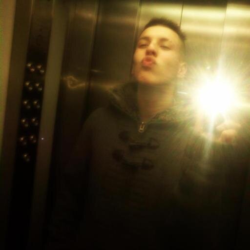 Marc_dalv2's profile picture. ÍDOLO. DA2💚💛Alves. Passió pel que faig