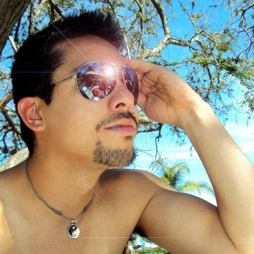 Impresor de publicidad, estudiante de Ing. en Sistemas