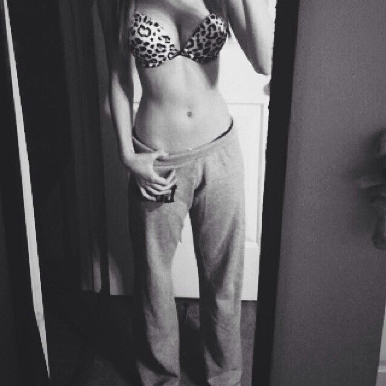 header and avi is me || eating healthy || working out || trying to stay fit || followback all fitness accounts
