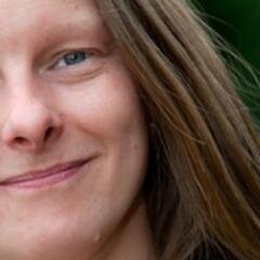 Fractievoorzitter PvdA Berkelland, tekstschrijver, communicatietrainer, docent, neerlandicus, literatuurwetenschapper, cultuurhistoricus: 'blijft volstandich'