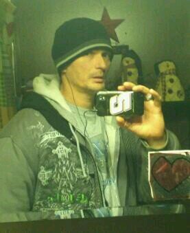 dhinchman70's profile picture. I am married to a wonderful young lady Michelle Stover Hinchman. I love boxing and MMA.