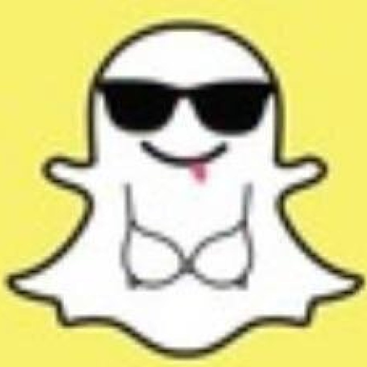Meninos e meninas gostosos mandem foto no meu snap que é putaria.snap que tirarei print e postarei aqui, bj