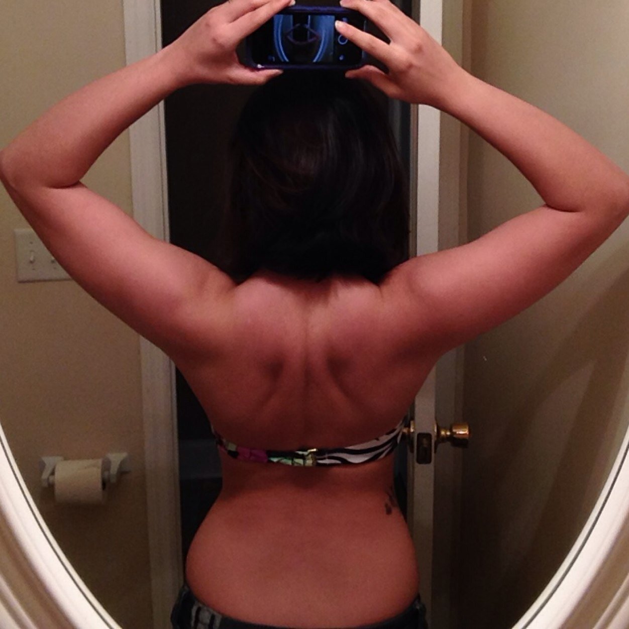 This little birdie says shut up & lift! Officially back in the #fitfam. Goal: 13-14%BF Nursing Student. Novice yogi. Rock climbing & bouldering.