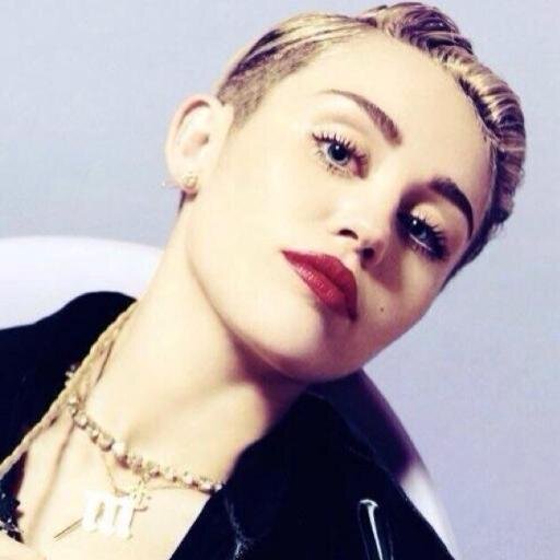 Smiler,Navy,Bellarina,Shakifan,Directioner.