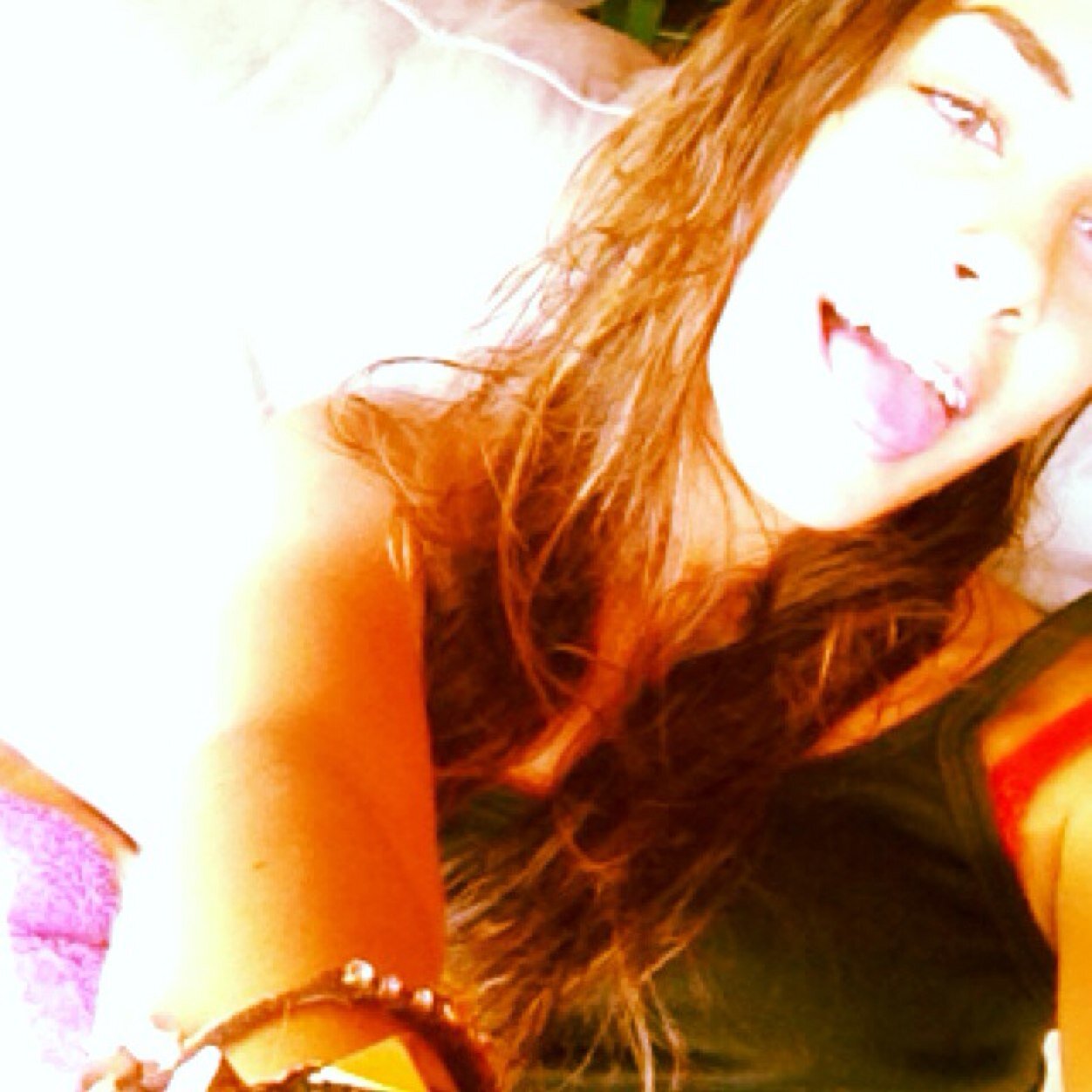 Ninguem  vai ser perfeito o tempo todo.Mas nós crescemos e aprendemos com nossas imperfeiçoes.(justin bieber) Belieber