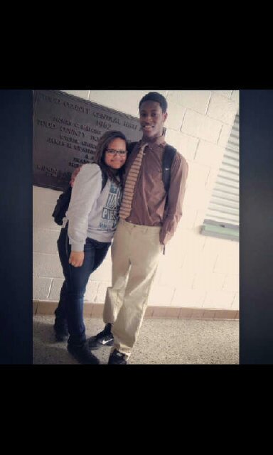 Sophmore: TCCHS Boys Basketball-Football. FOLLOW ME. I FOLLOW BACK! In a relationship. Realiest ball player ever. Never stop ballin.