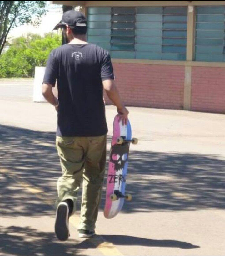Pois bem cabeça, mente, ou alma, decida-se.