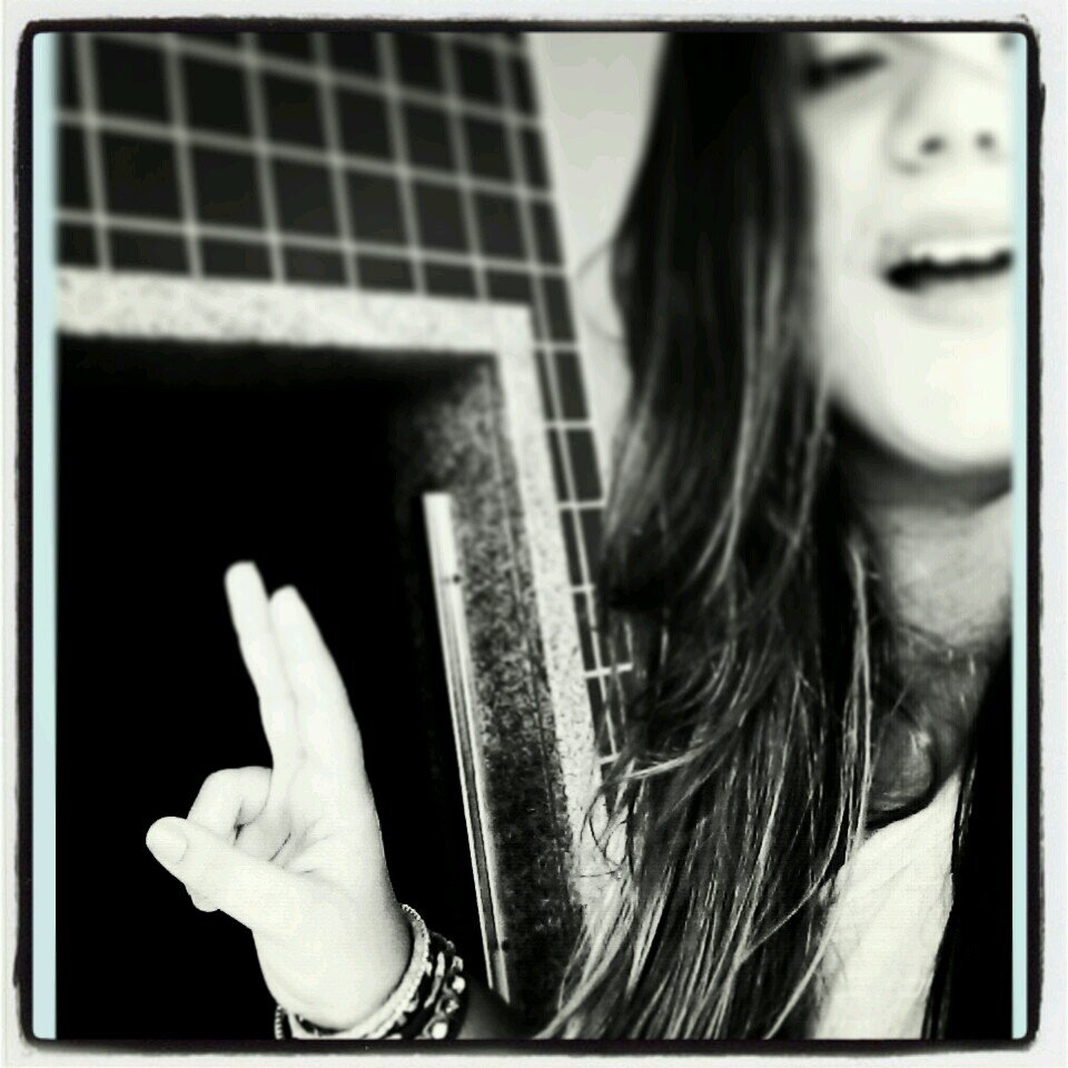 ♥ A vida fez de mim sua fã, eu fiz de você minha vida ♥ @LuanSantana