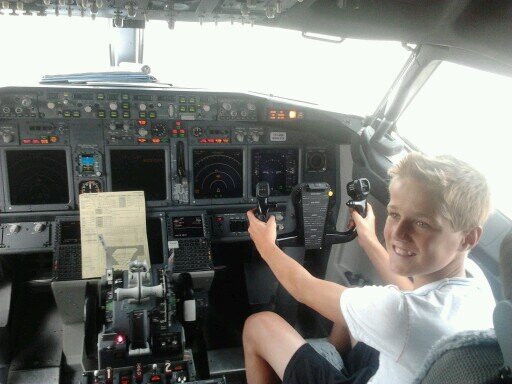 tomvanloon28's profile picture. 