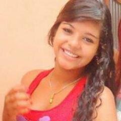 - Ei princesa, não chora não. Você é tão linda sorrindo ! ' *(...) Não deixe ele sumir por conta de um otário.