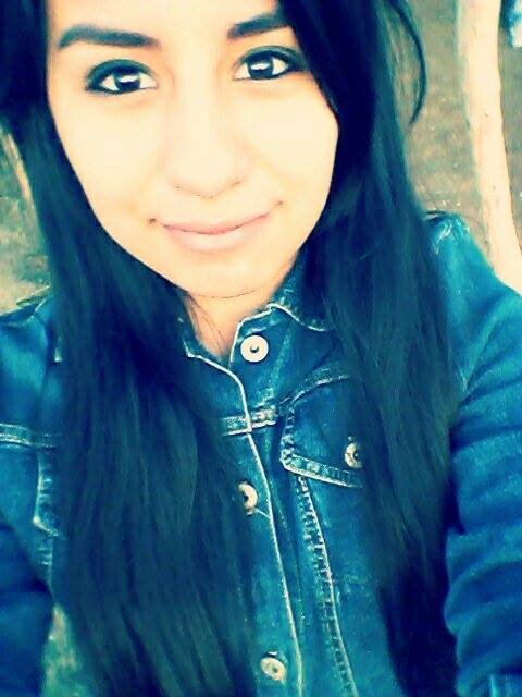 Me gusta Comer :B, amo los videojuegos,la musica y ya:)