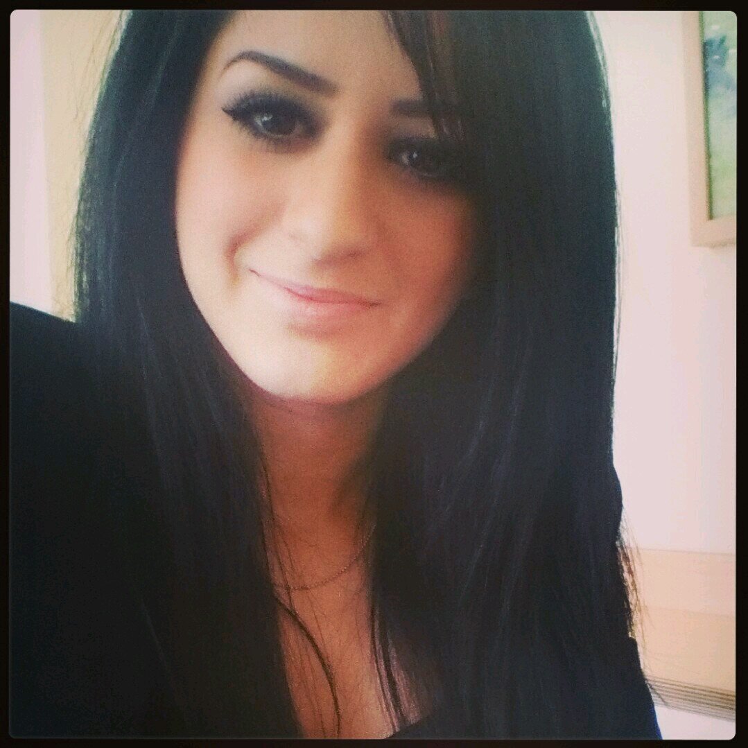 instagram: farahblack