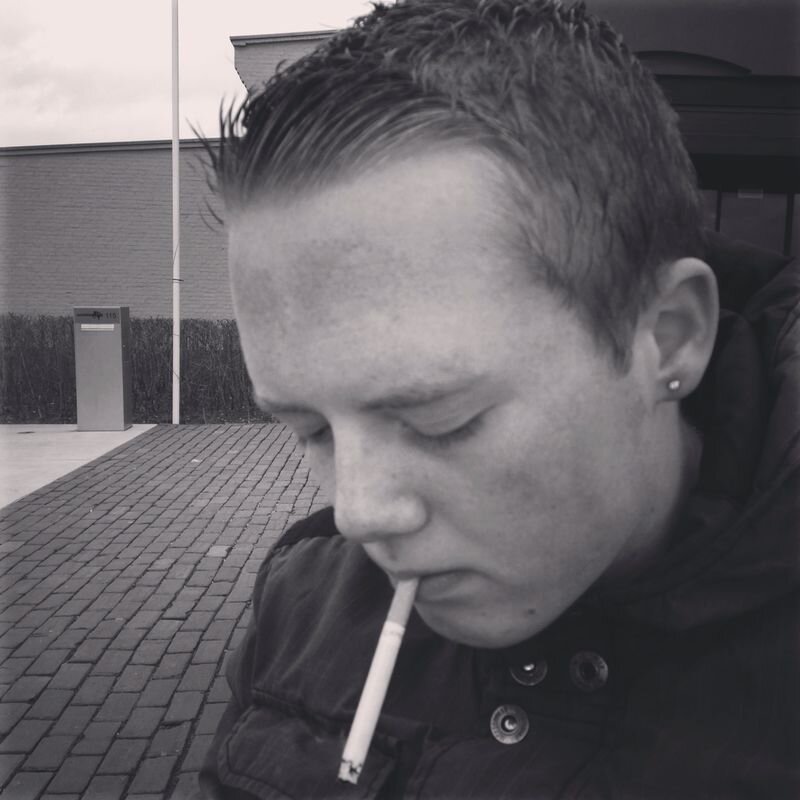 Singlee // 16 years // HARDSTYLE // 2K prakticon //