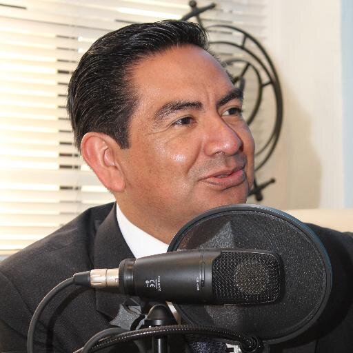 Programa radiofónico conducido por @jctrejopue, aborda temas sociales y culturales y se transmite por https://t.co/WyYMUNjAYd los viernes de 6 a 7 pm.