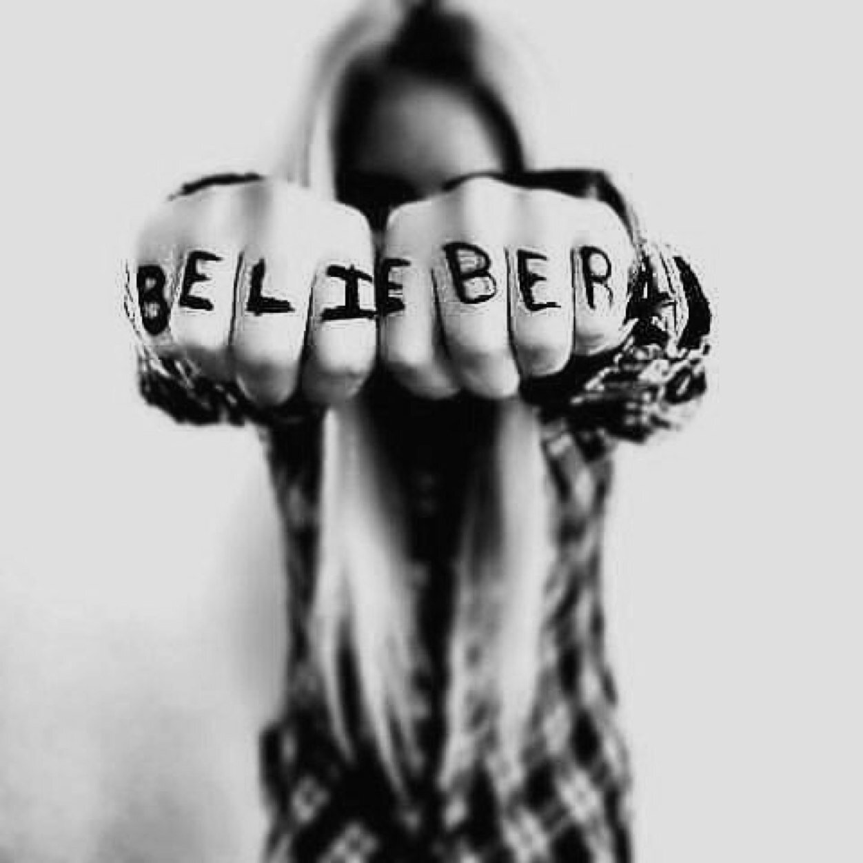 FOLLOW ME I FOLLOW BACK