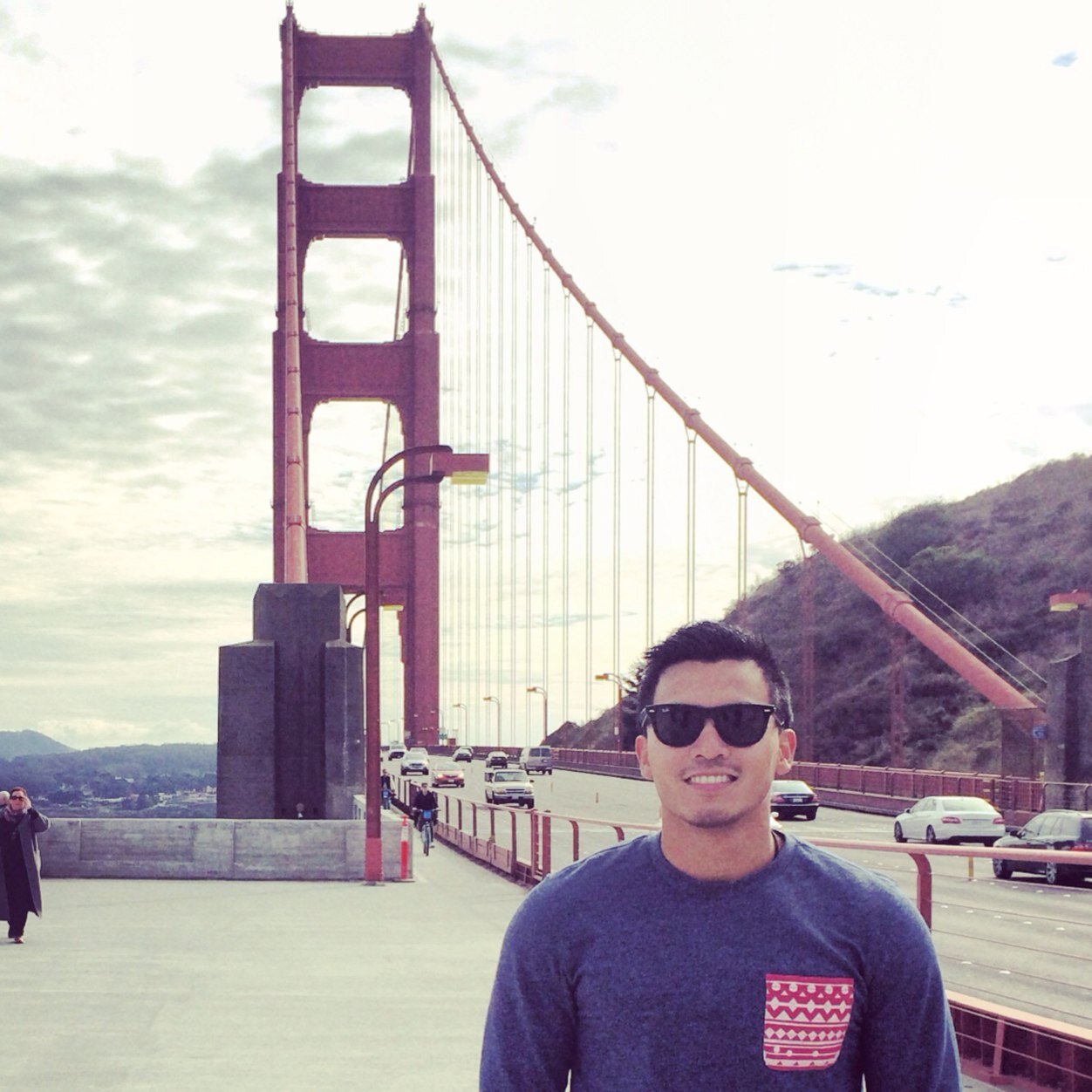 ohyeathienohyea's profile picture. if you don't do foolish things when you're young, you won't have anything to smile about when you're old.