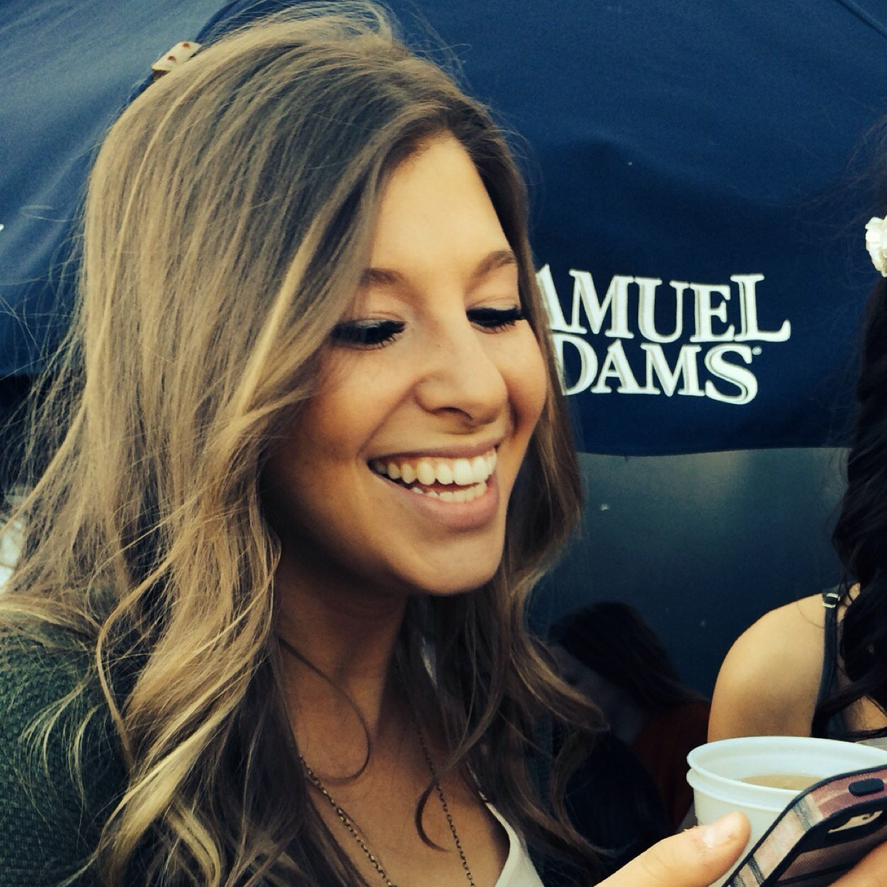 juliagilmore's profile picture. Live and Let Live ☀️