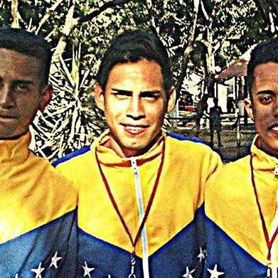 Secretario Nacional De Juventud del MBR-200 Revolución Activa paz Un Solo corazon Venezuela