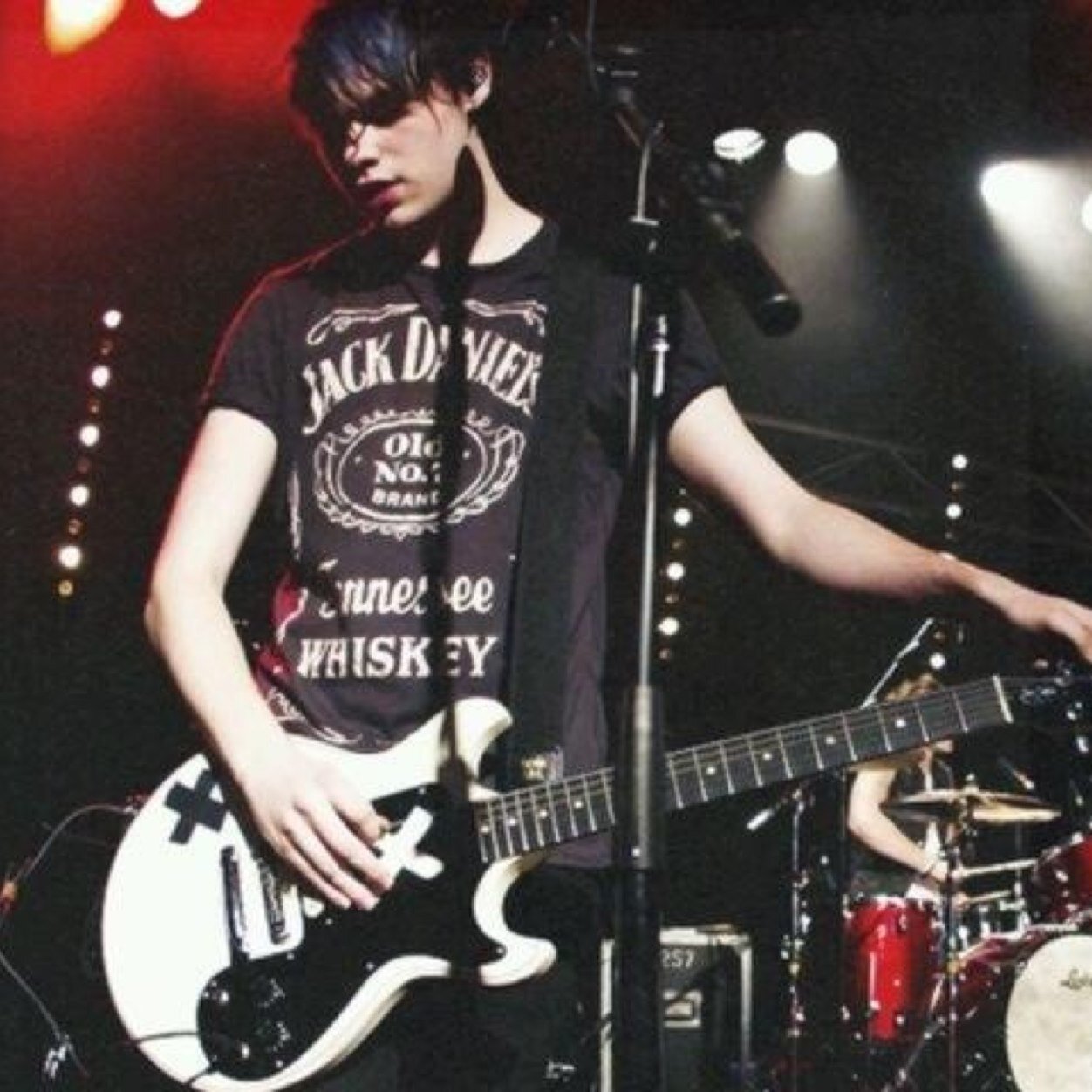 Free follow from @mukecobain