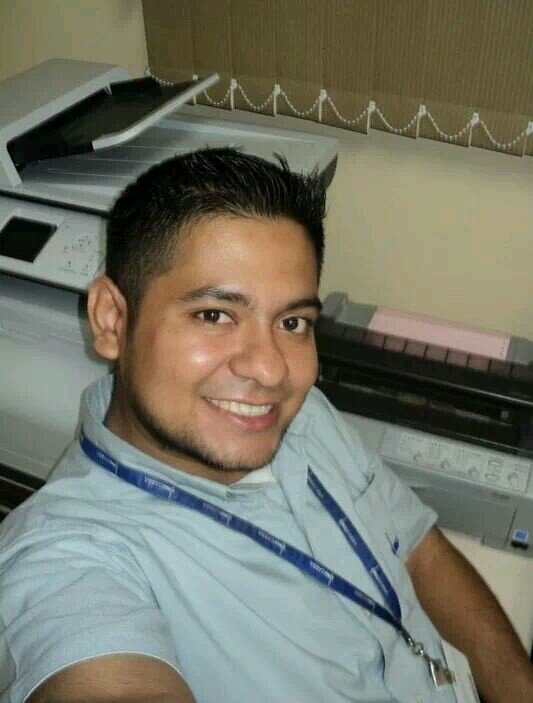 AlNorberto's profile picture. Pero bueno, la vida sigue...