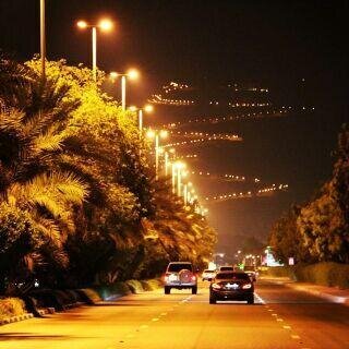 ‏​وسيع البال و ان بغيت ﺎلتفاصيل ، راعي مزاج وضحكتي راس مالي