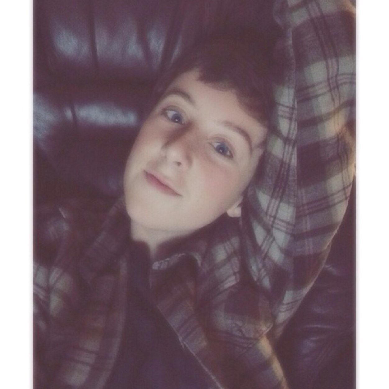 you just got a free follow from @jonahsjeans