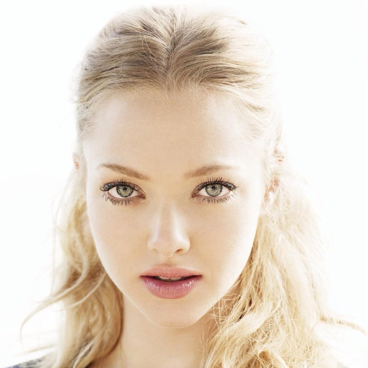 MermaidAvalonx's profile picture. The lost sister to Ariel and princess of the seas.