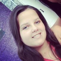 - uma guerra fria dentro do meu peito não encontro jeito pra gente viver em paz já pensei e te deixar pra sempre só que eu te amo de mais :s
